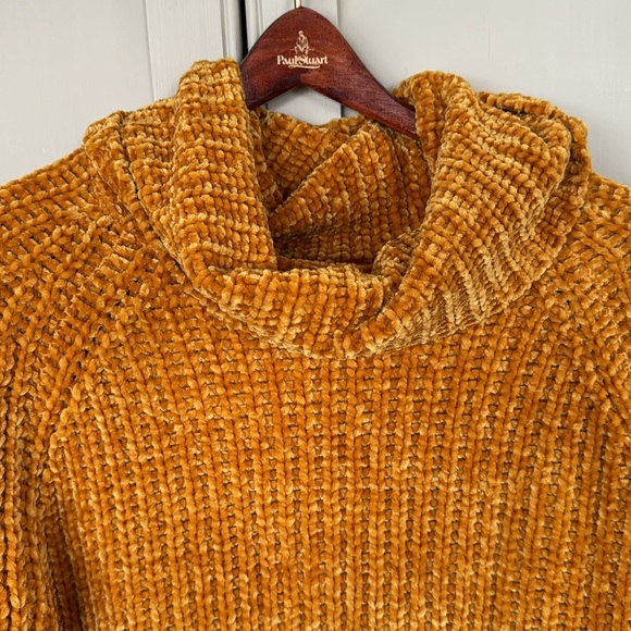 Urban heritage turtleneck - Picture 2 of 3